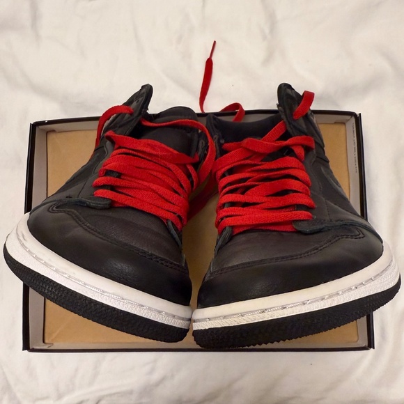 Nike air Jordan high tops - Picture 3 of 5